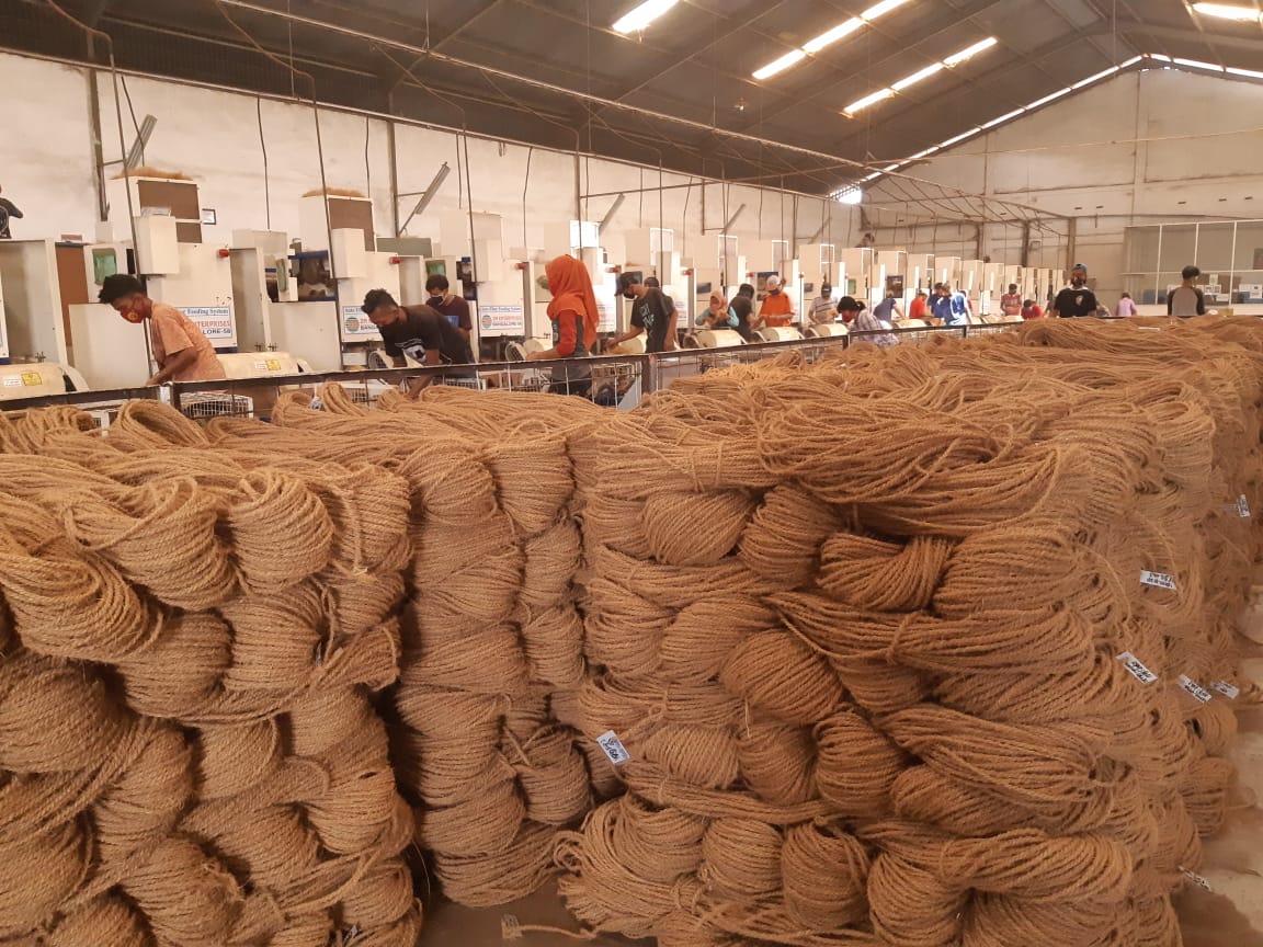 Coconut Coir Fiber rope for house decoration, garden, Art & Crafts, coco Husk coir rope, Hanging lamps, 100% Organic Handmade, Eco friendly 1 kilograms